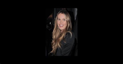 Elle MacPherson superbe en bikini à 50 ans elle reste The Body Premiere fr