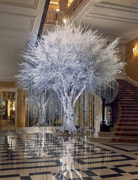 Claridge's Hotel Have Unveiled Their Stunning Christmas Tree