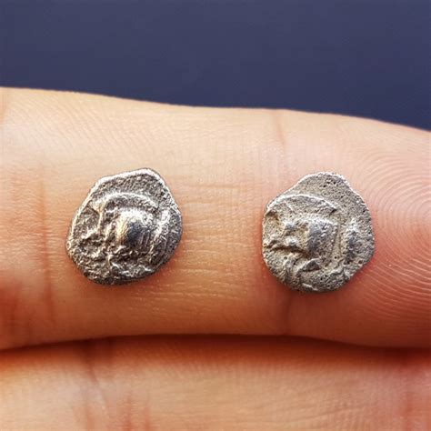 Greek Antiquity Mysia Cyzicus Mint Lot Of Two Silver Catawiki