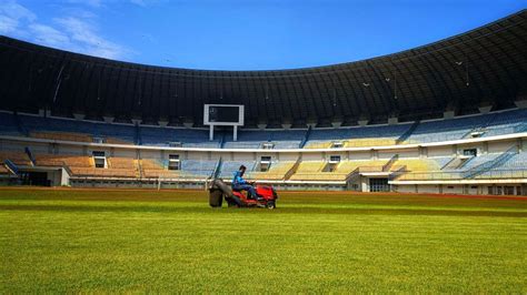 Stadion Gelora Bandung Lautan Api StadiumDB