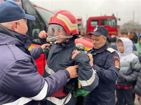 Exerci Iu De Evacuare N Caz De Cutremur La Bucecea Foto Tiri