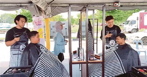Platform Usahawan Desa Pasarkan Produk Harian Metro
