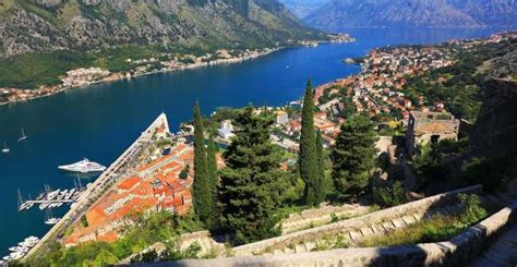 Au départ de Tirana excursion d une journée Budva et Kotor