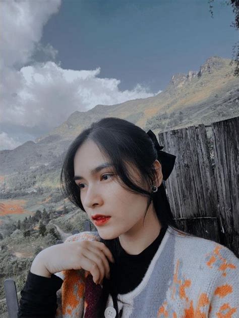 Vẻ đẹp mộc mạc của bà xã Hùng Dũng hot girl dân tộc Tày kín tiếng hết