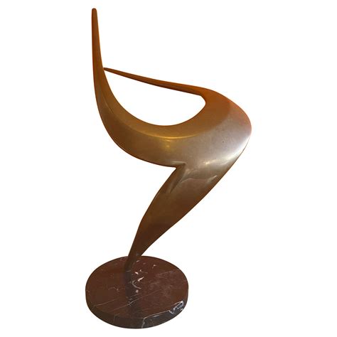 Scultura Astratta Moderna Di Met Secolo In Ottone Con Base In Marmo