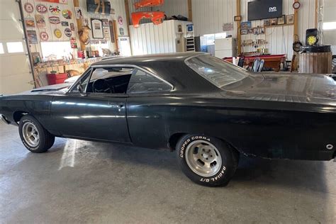 Plymouth Road Runner Barn Finds