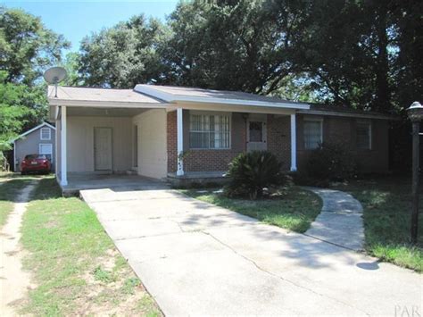 2415 Emily St Pensacola Fl 32504 ®