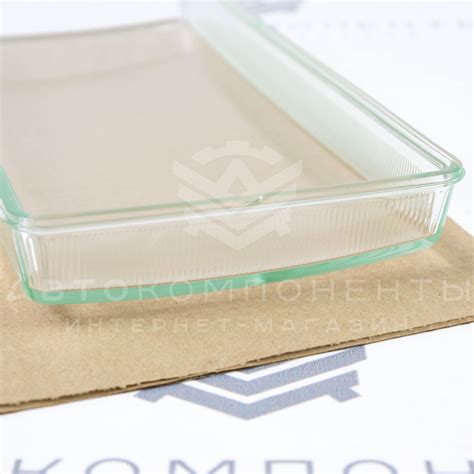 Купить Гладкие стекла передних фар (без рифлений) ВАЗ 2104, 2105, 2107 ...