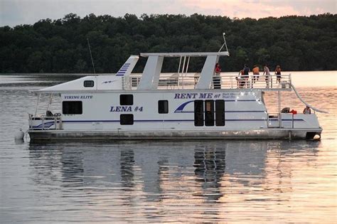 60 Foot Deluxe Houseboat