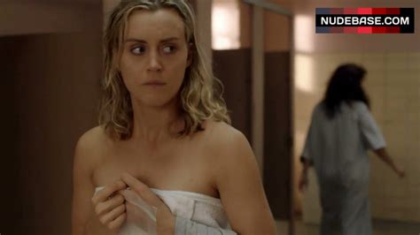 Yael Stone Lesbian Cunnilingus Orange Is The New Black Nudebase