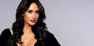 Daniela Colett Muestra Su Avanzando Embarazo En Bikini Tecache Cl