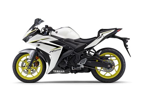 NEWカラーNEWグラフィックを採用したYZF R3R25の2018モデル ヤマハ バイク ブログヤマハ発動機株式会社