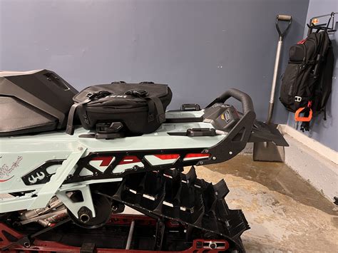 Does The 1 Gallon Gas Caddy Fit On A 137 Tunnel With The Linq Lightweight Bag Ski Doo