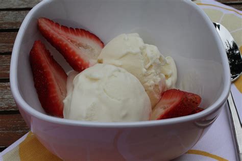 Homemade Vanilla Ice Cream & More!! • Hip Foodie Mom