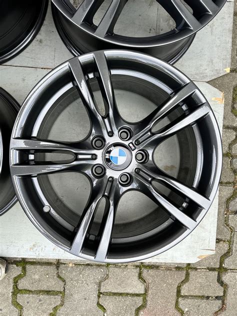 Oryginalne felgi BMW 3 F30 F31 4 F32 F33 18 WZ 400 M Pakiet koła E90