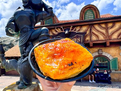 Review You Should Skip The Cinnamon Roll At Gaston S Tavern And Get