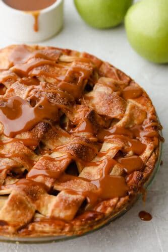 The Best Caramel Apple Pie Recipe | The Recipe Critic