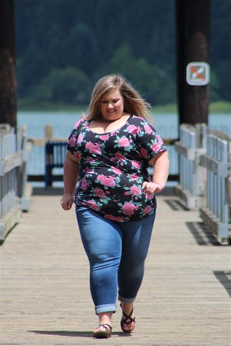 IMG 0560 BBW Models Curvage