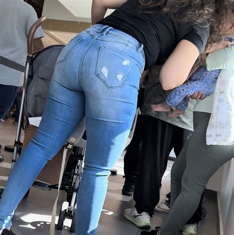 Thicc Latina In Jeans Tight Jeans Forum
