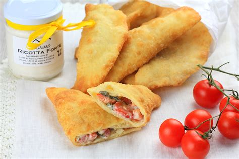 Panzerotti Con Ricotta Forte La Ricetta Pugliese Spiegata Passo Passo