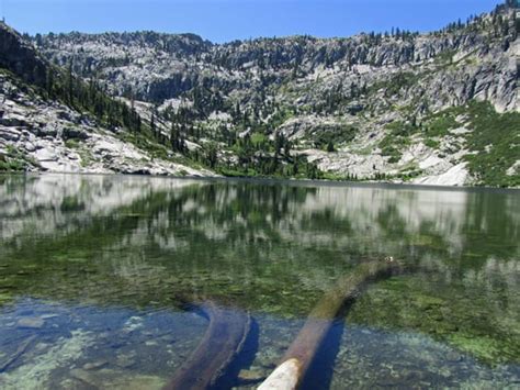 Hiking Big Bear Lake In The Trinity Alps Northern California Hiking