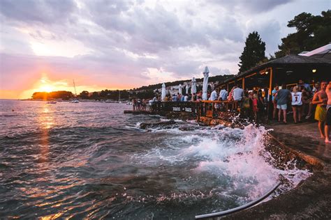 The Ultimate Guide To The Yacht Week Croatia The Blonde Abroad