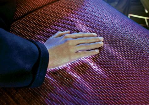 Hong Kong Lab Develops Color Changing Textiles With Ai Articles