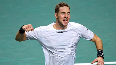 Davis Cup Jan Lennard Struff Berrascht Denis Shapovalov Doppel