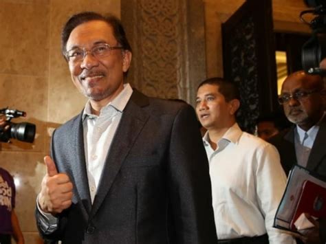 In Review Of Sodomy Ii Anwar Wants Ex Cop To Confirm ‘black Eye’ Cover Up Today