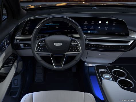 2023 Cadillac LYRIQ - Interior | Caricos