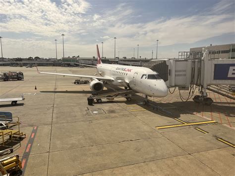 Qantaslink Embraer E190 Economy Class Flight Review Melbourne To