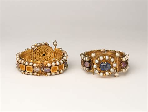 Jeweled Bracelet One Of Pair Byzantine The Metropolitan Museum Of Art