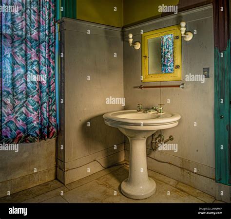 Old Bathroom In The Swannanoa Mansion In Afton Virginia Stock Photo