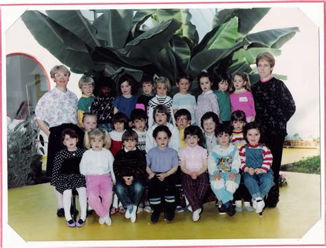 Photo de classe 3eme année maternelle avec Francoise de 1991 ECOLE