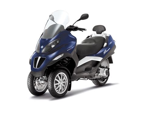 2013 Piaggio MP3 400 Awesome 3 Wheeled Commuting Autoevolution