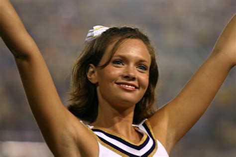 Georgia Tech Cheergirls 2004 - GaTechvVT04_23