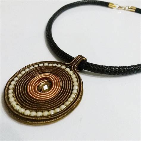 Soutache Pendant By Nenidesign Joyas Soutache Collares Geniales