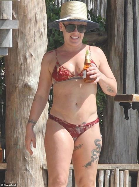 Pink Enjoys Beer And Bikini Fun On Beach Getaway In Mexico With Husband Carey Hart Daily Mail