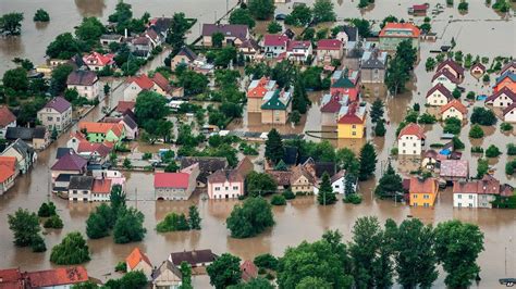 In Pictures Central Europe Floods Bbc News