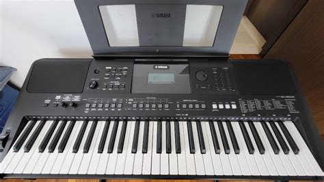 Yamaha Psr E Keyboard W Quiklok Stand Hobbies Toys Music