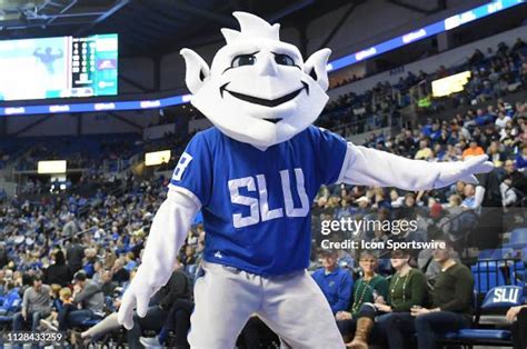 St Louis Mascot Photos and Premium High Res Pictures - Getty Images