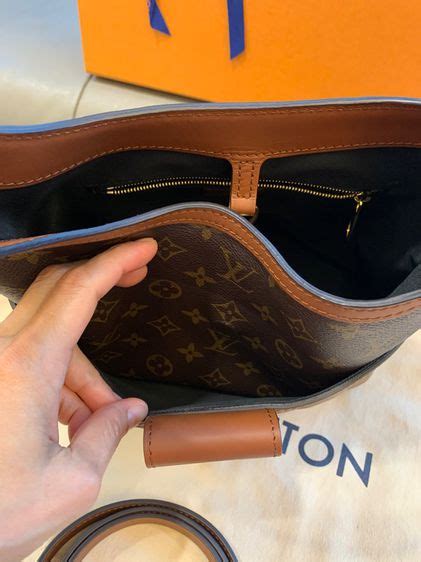 LV HOBO DAUPHINE PM Kaidee