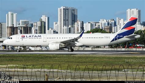 PT XPI Airbus A321 211 LATAM Airlines Danilo Kauã JetPhotos