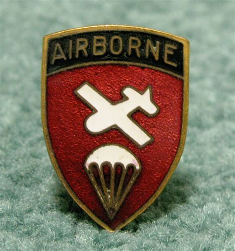 Original Wwii Distinctive Unit Insignia For Sale Top Kick Militaria And Collectables