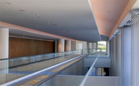 Renaissance Schaumburg Hotel - Portman Architects