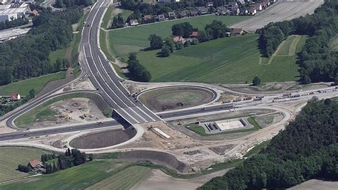 Glauben Sie dass das Teilstück der Autobahn 33 zwischen A 2 und OWD