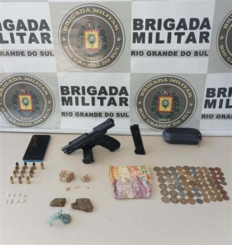 Em Abordagem No Santa Tereza Homem Acaba Preso Pistola Carregada E