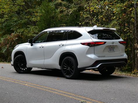 2023 Toyota Highlander Review Driving Impressions