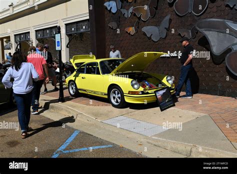 Yellow Porsche Sportscar Stock Photo Alamy