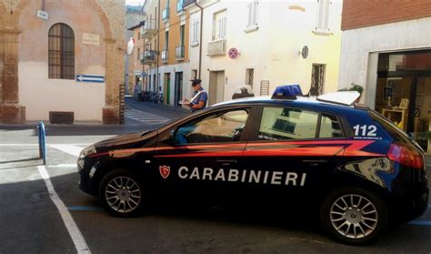 Incidente Imola Ubriaco Al Volante Finisce Contro Una Rotatoria